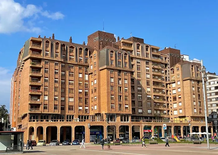 Villa Yoli, Centrico Con Plaza De Garaje